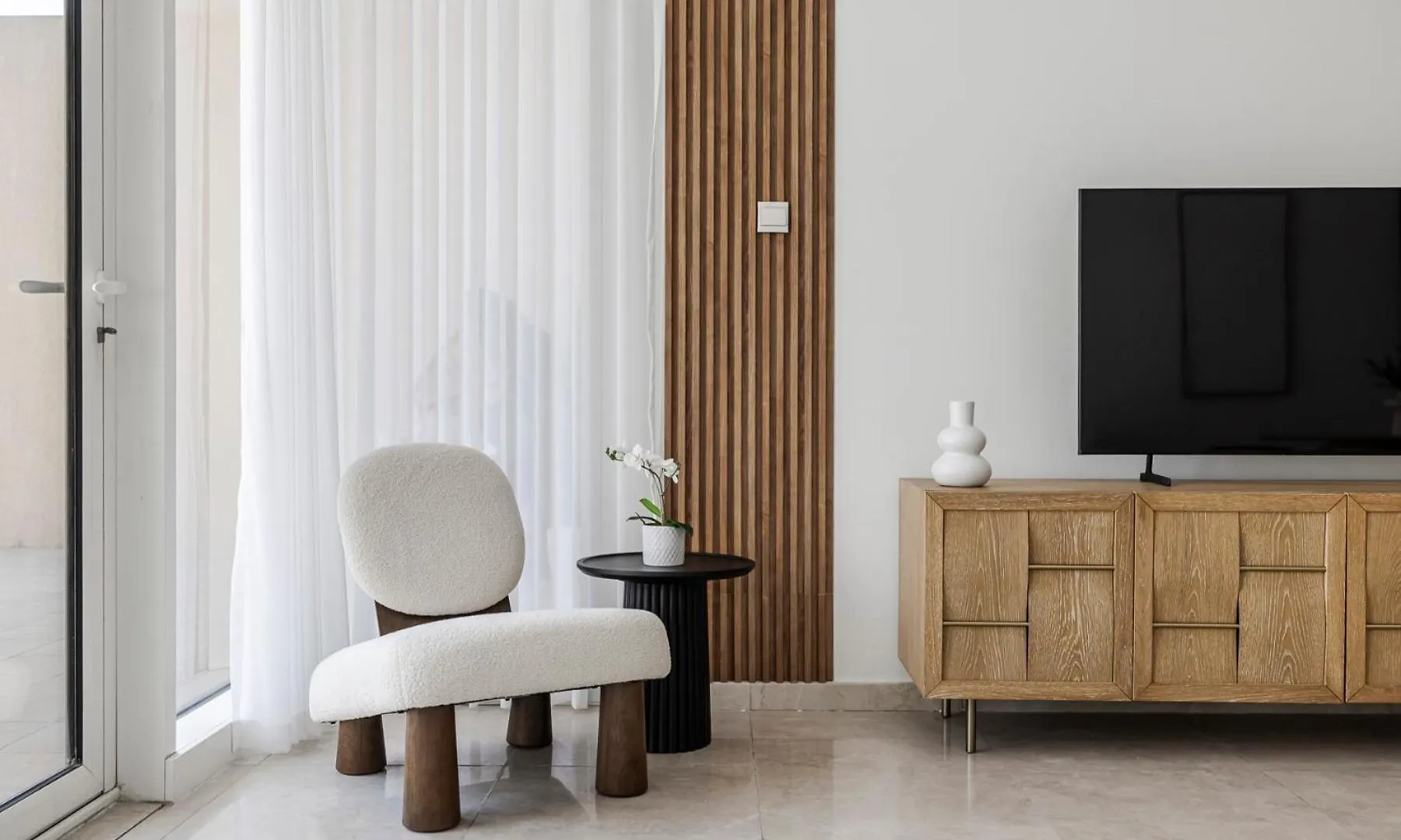 1Br With Study City View Bay Square Dubai United Arab Emirates